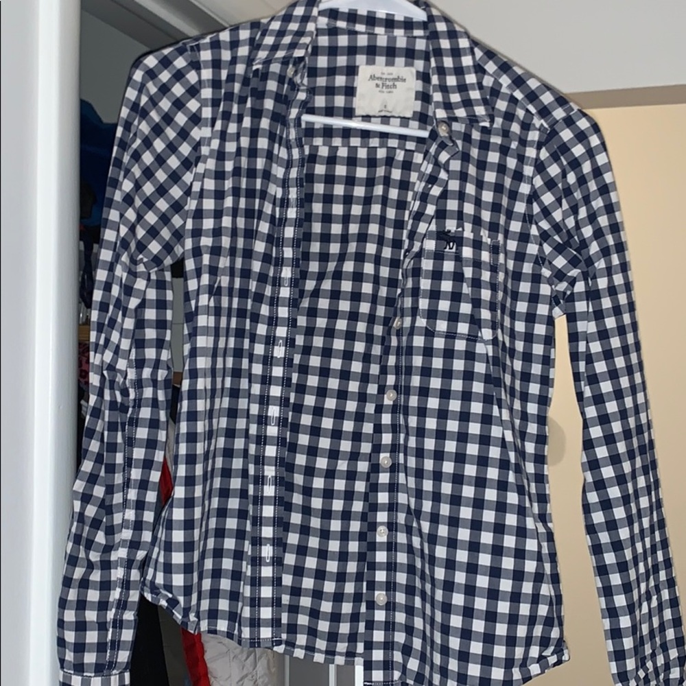Abercrombie (s) Button Up